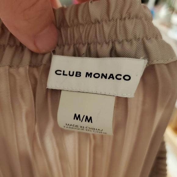 Club Monaco pleated high low skirt - Picture 4 of 4